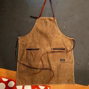 Starbucks Reserve  / Hardmill Waxed Canvas And Leather Work Apron
